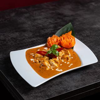 Kremowe, aromatyczne curry z wołowiną i warzywami