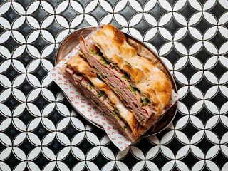Kanapka Mortadella Bologna Pistacjowa