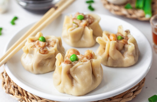 Ravioli di gamberi con carne  - 8 pezzi 虾饺