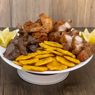 PICADERA CON PLÁTANO FRITO 