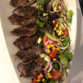 Lagarto Ibérico De Cerdo Con Patatas Fritas Caseras