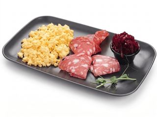 Omlet z salami i surówką Омлет із салямі та салатом (240g)