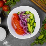 Salata de rosii si castraveti