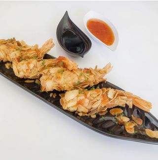 Camarão Tempura com Amêndoa - 4 unidades