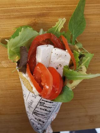 PITA VEGETARIANA INSALATA GRECA