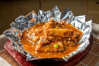 63. Taro alla piastra taro, maiale tritato