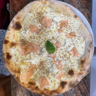 Pizza Infantil Panna E Salmone (24 cm.)