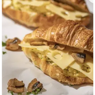  The garlicky Mushroom Croiffle   Unite