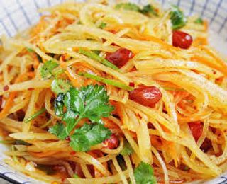 Insalata di patate con salsa piccante