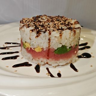 219. onighiri tonno avocado 1pz