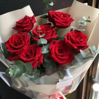 7 rosas