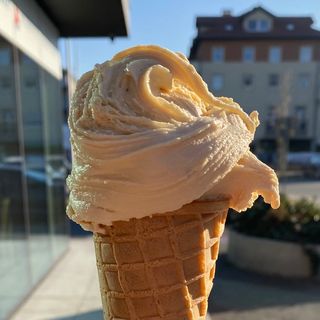 Lody standard solony karmel