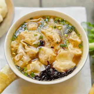 Sopa De Wan Tan