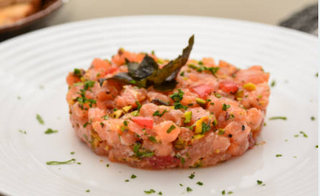 Tartar de salmón