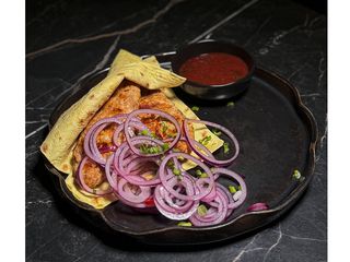 Люля кебаб з курки (230/50/50г)