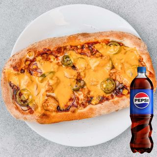 Pizza BBQ Chicken Supreme + Pepsi 0,5l
