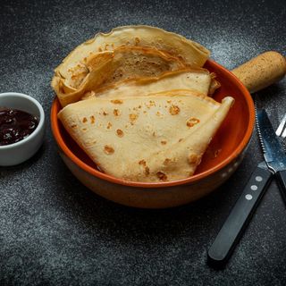 Clatite cu Dulceata de Afine 225 Gr.