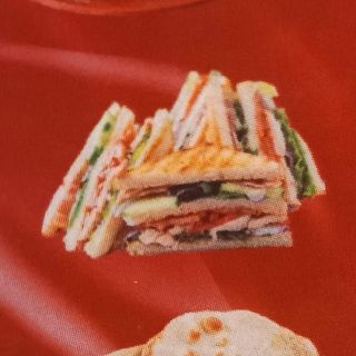 39 Club sandwich taccchino, edam, insalata