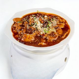 D15 ღორის ხორცი ცხარე სოუსში