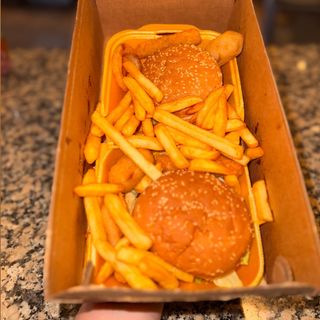 Box Hamburguesa + Fritos