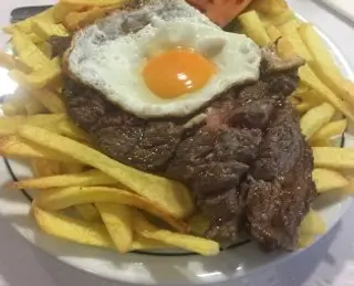 Prego em Prato