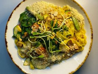 TAGLIATELLE WIOSENNE