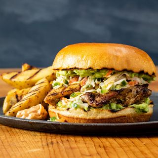 Chicken Grilled Sandwich With Chips