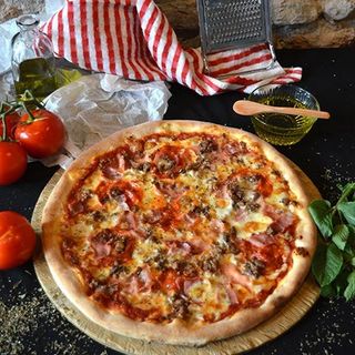 Pizza Caníbal Mediana (35 cm.)