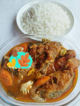 Soupe De Poisson Carpe + Crabe + Du Riz