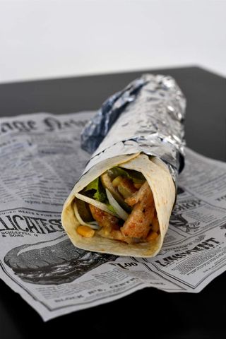 Tortilja sa pilećim fileom i sirom + Coca Cola 0.5