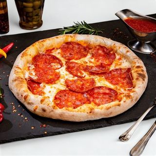 Pizza Diavola Ø 32cm1