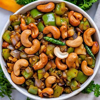 Chilli Garlic Spicy Cashewnut
