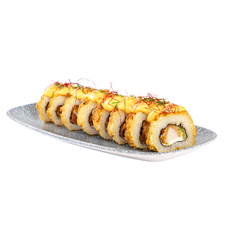 Chrupiące uramaki z kurczakiem i opalanym cheddarem 8 szt.