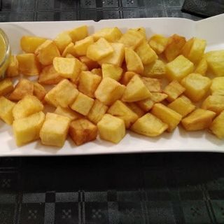 Etxeko Patata Minak Saltsa 1 Aukeran