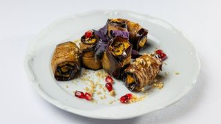 ბადრიჯნის რულეტი ნიგვზის სატენით 250 გრ