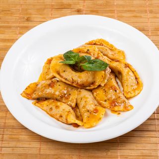 Tortelloni SIN GLUTEN medias lunas rellenos de Parmigiana de Berenjena