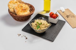 Salată de vinete cu tortițe de casă cu sau fără maioneză