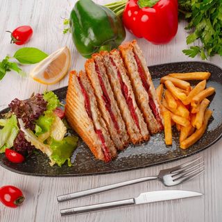 ТОСТ С СЫРОМ И КОЛБАСОЙ