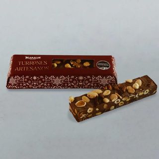 Turrón chocolate y frutos secos