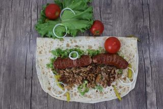 მექსიკური ბულდოგი ლავაშით