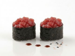 Gunkany z Tuńczykiem 2 szt (80g)