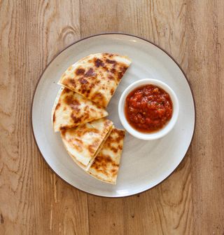 quesadilla cu pui