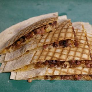 Superquesadilla americana