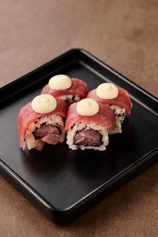 Tuna roll - tonno rosso, avocado, maionese fatta in casa - 8 pezzi