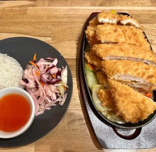 12.Filet kurczaka w cieście Panko z warzywami