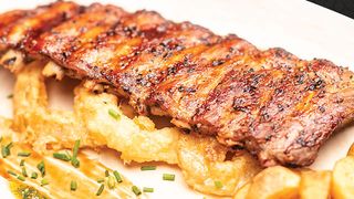 Бавно печени свински ребърца (400г)