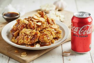 Pollo fritto alla salsa di soia + bibita a scelta