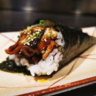 Temaki Anguila Con Aguacate (1 Pza.)