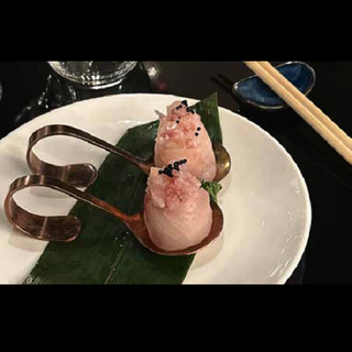 55 Gunkan branzino 2 pezzi