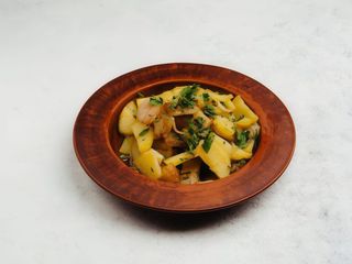 Картопля домашня з салом (300г)